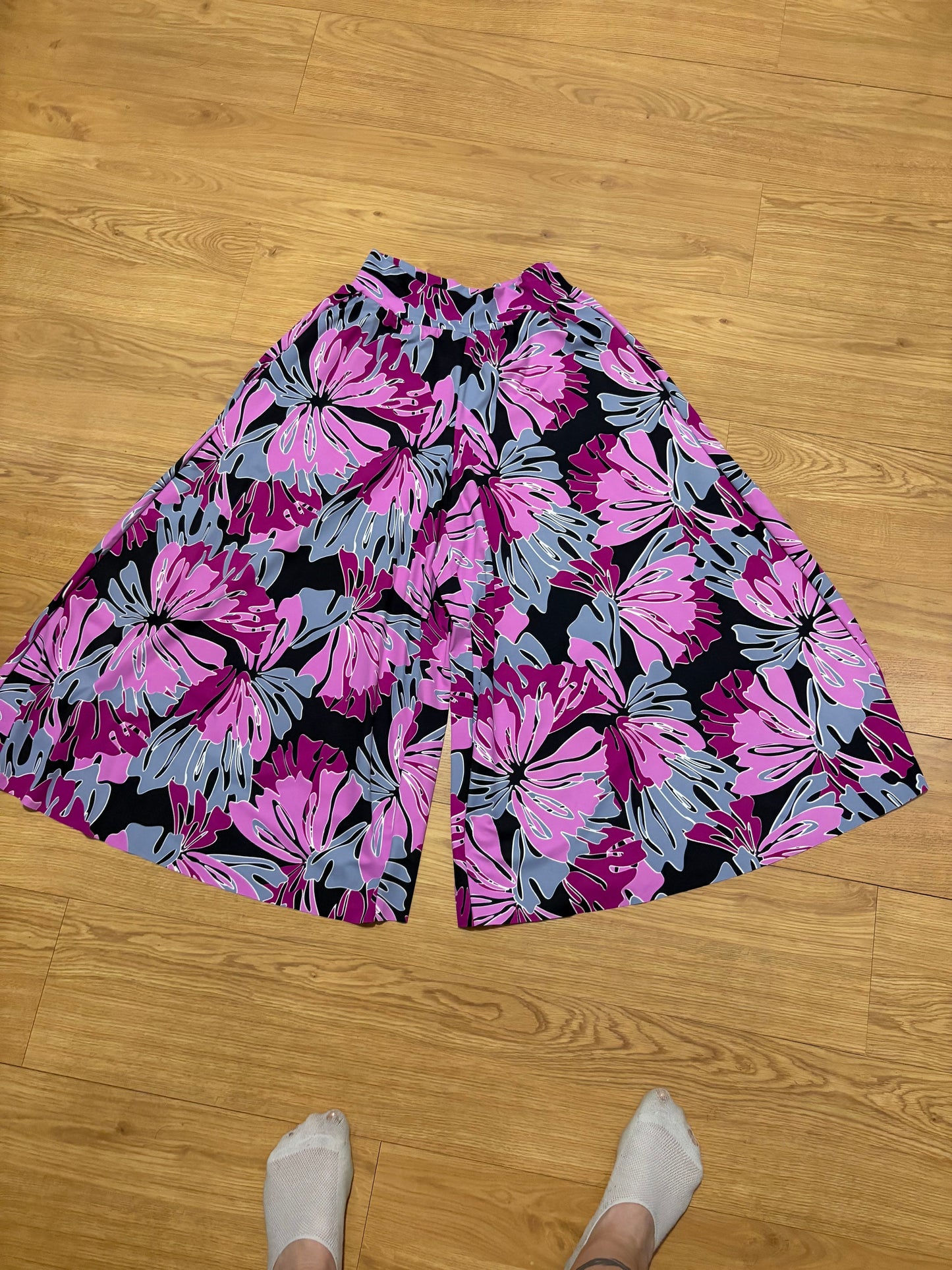 Palazzo Pants - Size 10