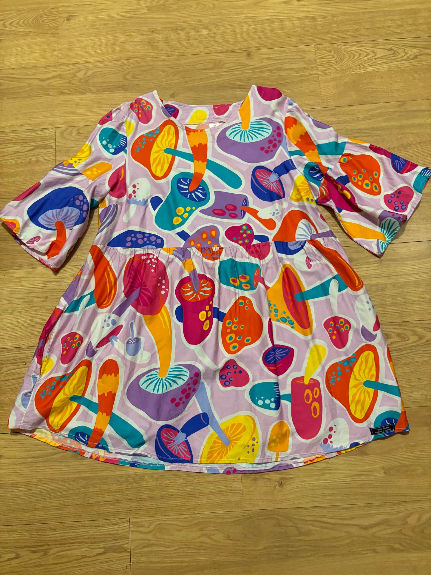 Oasis Tunic - Size 16