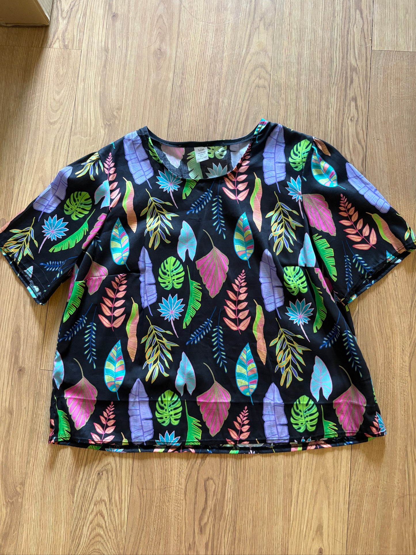 Izzy Top - Size 12