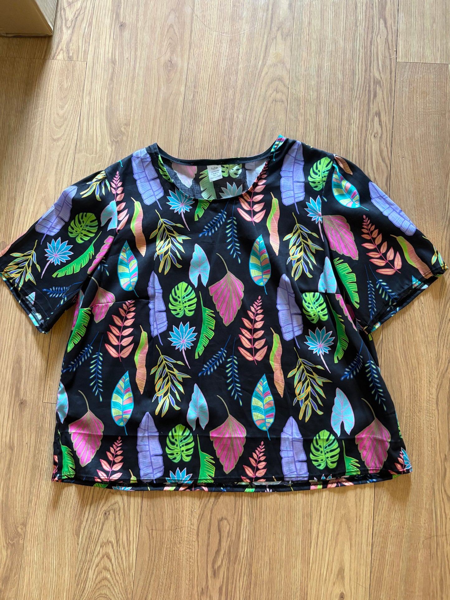 Izzy Top - Size 14