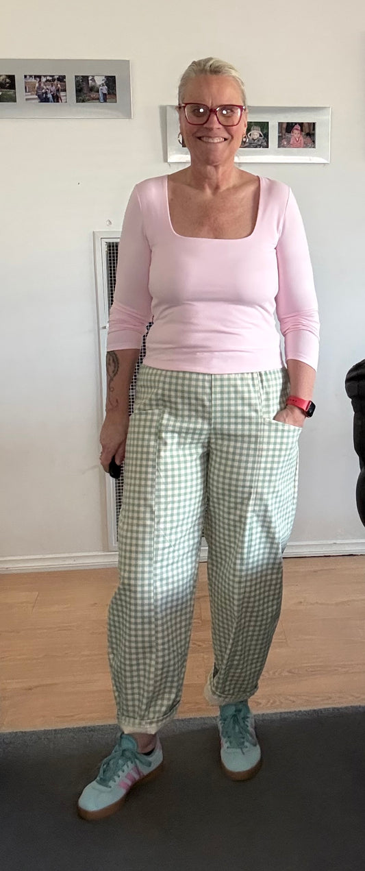 Emie barrel leg pants- Size 12