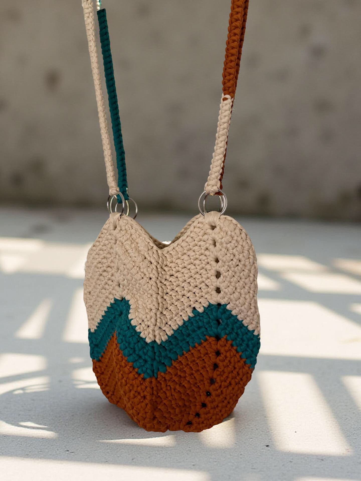 Crochet Meadow Shoulder Bag - Tan